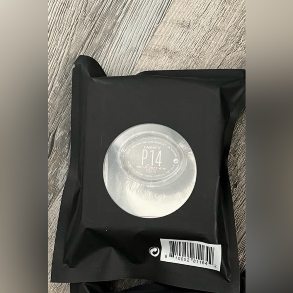 Lashify Plushy lashes